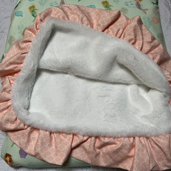 NWT Love & Grow Enchanted Mermaid Luxe Blanket - Picture 4 of 9